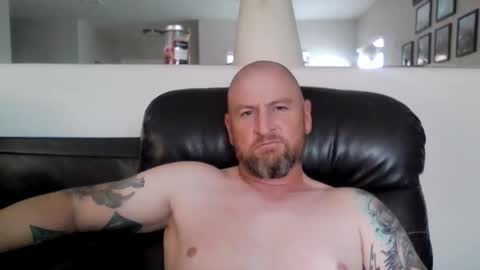 Snapshot of shwmeyours chatting on 11/05/25, 08:42 shwmeyours online show from 11/05/25, 08:42