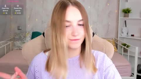 Polly online show from 03/13/26, 12:39