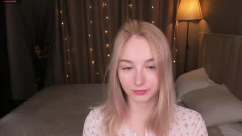 Polly online show from 04/26/26, 12:08