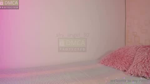 Angel  online show from 12/15/25, 04:22