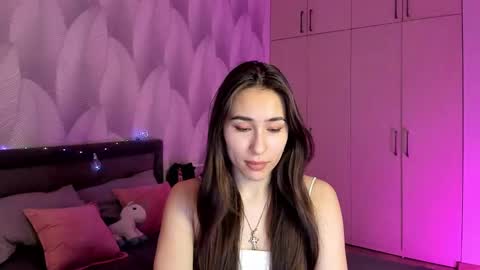 Mika online show from 02/14/25, 12:09