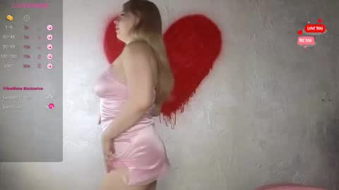 Snapshot of shy_blondiee chatting on 09/20/25, 09:27 Molly online show from 09/20/25, 09:27