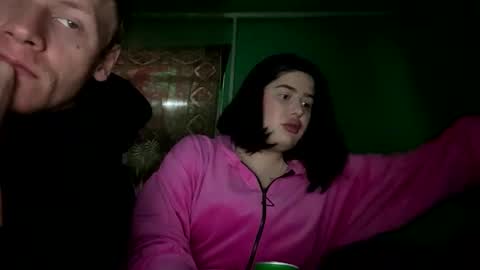 Snapshot of shy_couple_cute chatting on 02/14/25, 09:13 shy_couple_cute online show from 02/14/25, 09:13