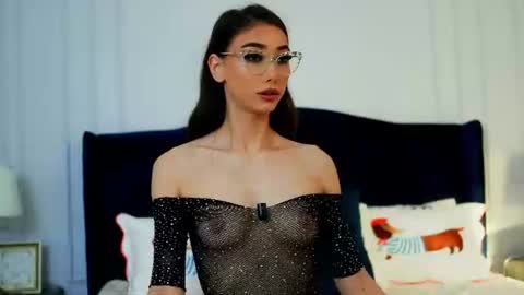 Snapshot of shy_eveline chatting on 06/23/26, 04:10 shy_eveline online show from 06/23/26, 04:10