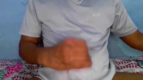 shyeyes online show from 12/18/24, 04:39