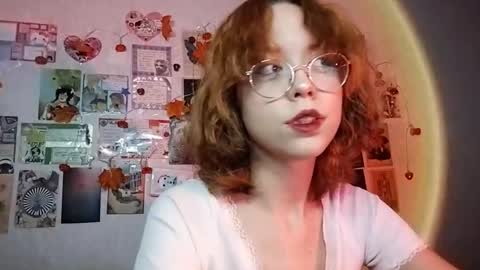 Milena online show from 11/17/25, 01:17