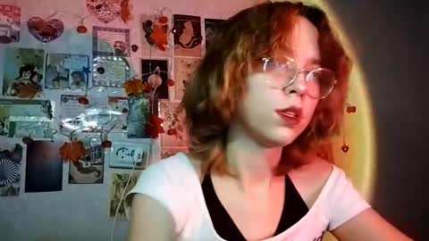 Milena online show from 11/18/25, 01:48