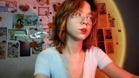 Milena online show from 11/20/25, 01:11