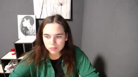 shy_lil online show from 09/09/25, 07:41