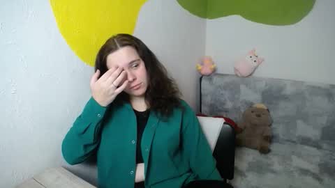 shy_lil online show from 11/06/25, 02:29