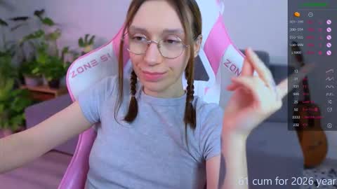 Snapshot of shy_or_horny chatting on 03/05/26, 10:06 HI i am Marcy online show from 03/05/26, 10:06