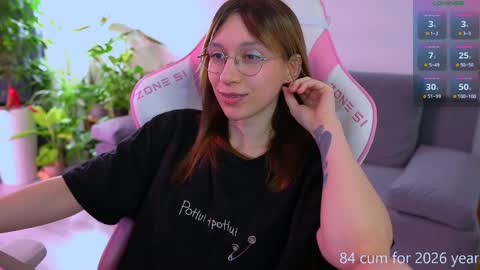 Snapshot of shy_or_horny chatting on 04/01/26, 05:19 HI i am Marcy online show from 04/01/26, 05:19
