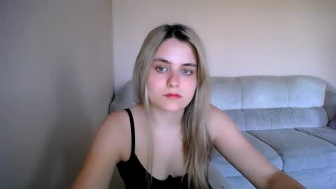 Snapshot of shy_sabrina_ chatting on 05/06/26, 02:22 shy_sabrina_ online show from 05/06/26, 02:22