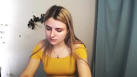 Snapshot of shy_sabrina_ chatting on 05/20/26, 11:49 shy_sabrina_ online show from 05/20/26, 11:49
