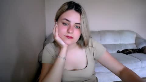 Snapshot of shy_sabrina_ chatting on 05/25/26, 02:23 shy_sabrina_ online show from 05/25/26, 02:23