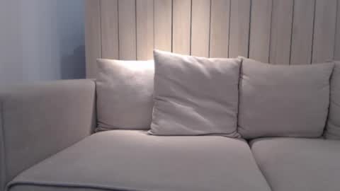 shy_schoolgirl_ online show from 02/20/25, 04:36