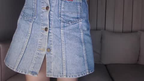 shy_schoolgirl_ online show from 02/20/25, 07:41