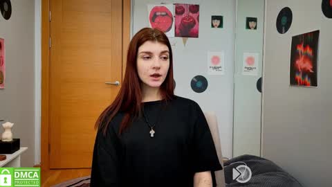 Snapshot of shybella_girl chatting on 02/20/25, 11:31 Bella online show from 02/20/25, 11:31