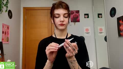 Snapshot of shybella_girl chatting on 02/27/25, 07:12 Bella online show from 02/27/25, 07:12