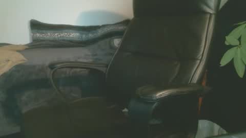 shyboyhugecum2020 online show from 12/02/25, 04:18