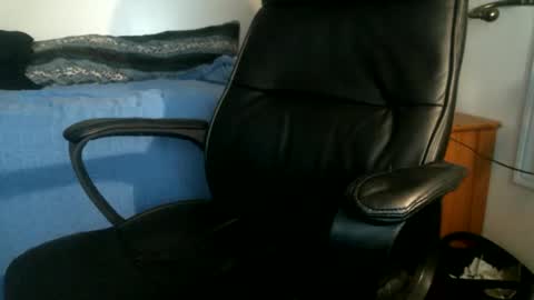 shyboyhugecum2020 online show from 05/28/26, 03:04