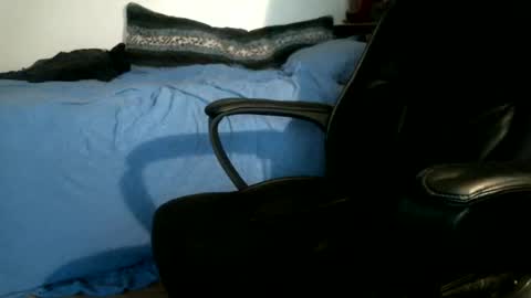 shyboyhugecum2020 online show from 06/08/26, 02:34