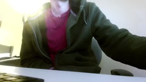 Snapshot of shydad409954 chatting on 12/16/25, 11:10 Shydad online show from 12/16/25, 11:10