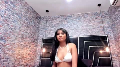 ELENA  online show from 05/16/26, 07:34