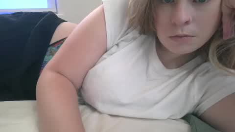 Elyse online show from 11/29/25, 08:34