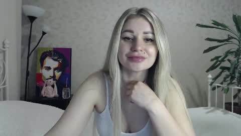 Snapshot of shyevaa chatting on 04/14/26, 01:28 Eva online show from 04/14/26, 01:28