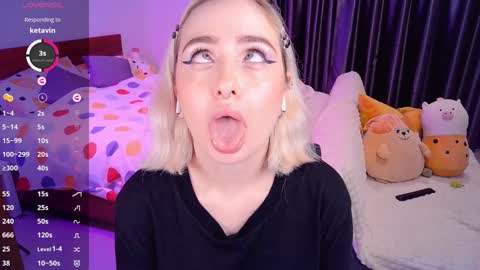 Effie online show from 12/15/24, 10:50