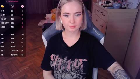 Effie online show from 01/05/25, 01:35