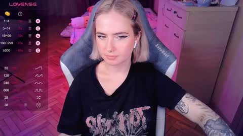 Effie online show from 01/08/25, 01:53