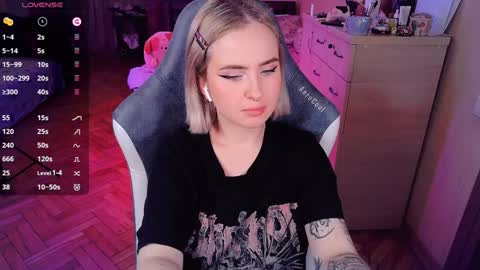 Effie online show from 01/26/25, 07:20