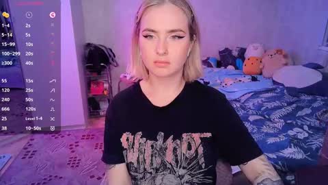 Effie online show from 02/16/25, 04:42