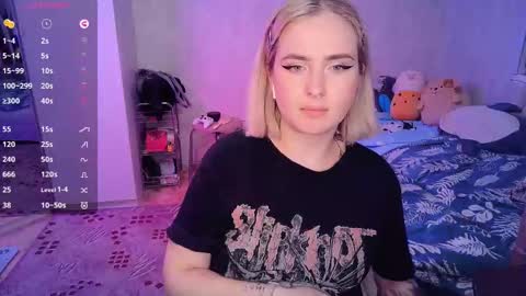 Effie online show from 02/16/25, 08:33