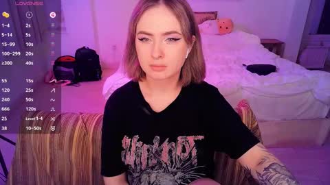 Effie online show from 02/25/25, 09:46