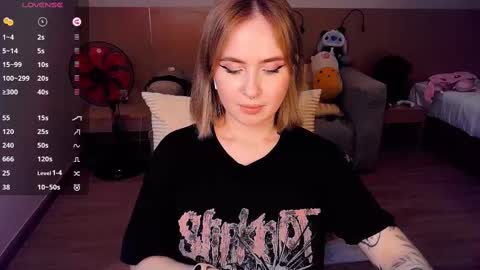 Effie online show from 03/12/25, 06:55