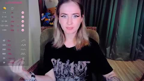 Effie online show from 10/06/25, 11:07