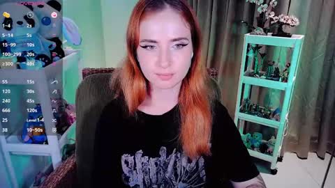 Snapshot of shyfoxxxy chatting on 05/03/26, 05:19 Effie online show from 05/03/26, 05:19