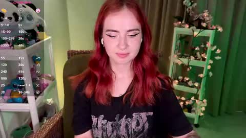 Snapshot of shyfoxxxy chatting on 06/27/26, 12:55 Effie online show from 06/27/26, 12:55