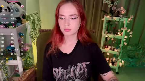 Snapshot of shyfoxxxy chatting on 07/30/26, 10:36 Effie online show from 07/30/26, 10:36