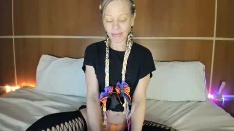 Snapshot of shylah_faye chatting on 11/01/25, 04:14 Shylah Faye online show from 11/01/25, 04:14