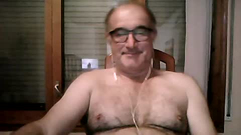 Snapshot of shymmy10 chatting on 08/07/26, 03:52 shymmy10 online show from 08/07/26, 03:52
