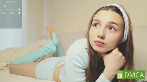 Mary online show from 04/11/26, 01:37