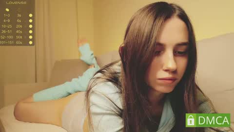 Snapshot of shypeachmaru chatting on 05/26/26, 08:05 Mary online show from 05/26/26, 08:05