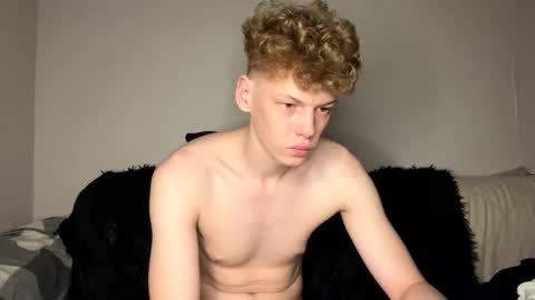 Snapshot of shyredstar chatting on 12/24/24, 12:11 Tom and Betty online show from 12/24/24, 12:11