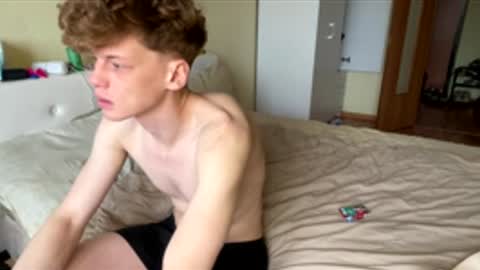 Snapshot of shyredstar chatting on 11/30/25, 08:07 Tom and Betty online show from 11/30/25, 08:07