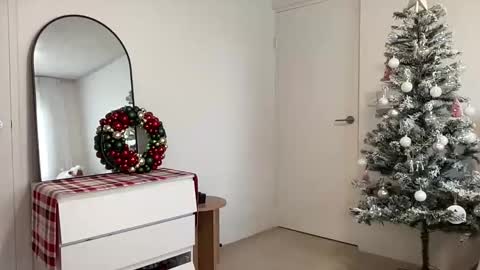 Snapshot of shysashy chatting on 12/19/24, 07:51 Sasha online show from 12/19/24, 07:51