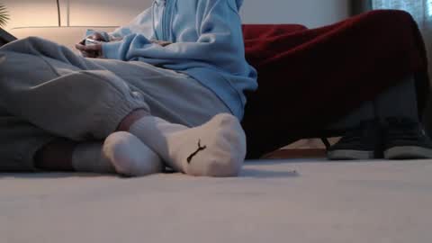 shywhitesocks online show from 04/22/26, 06:42